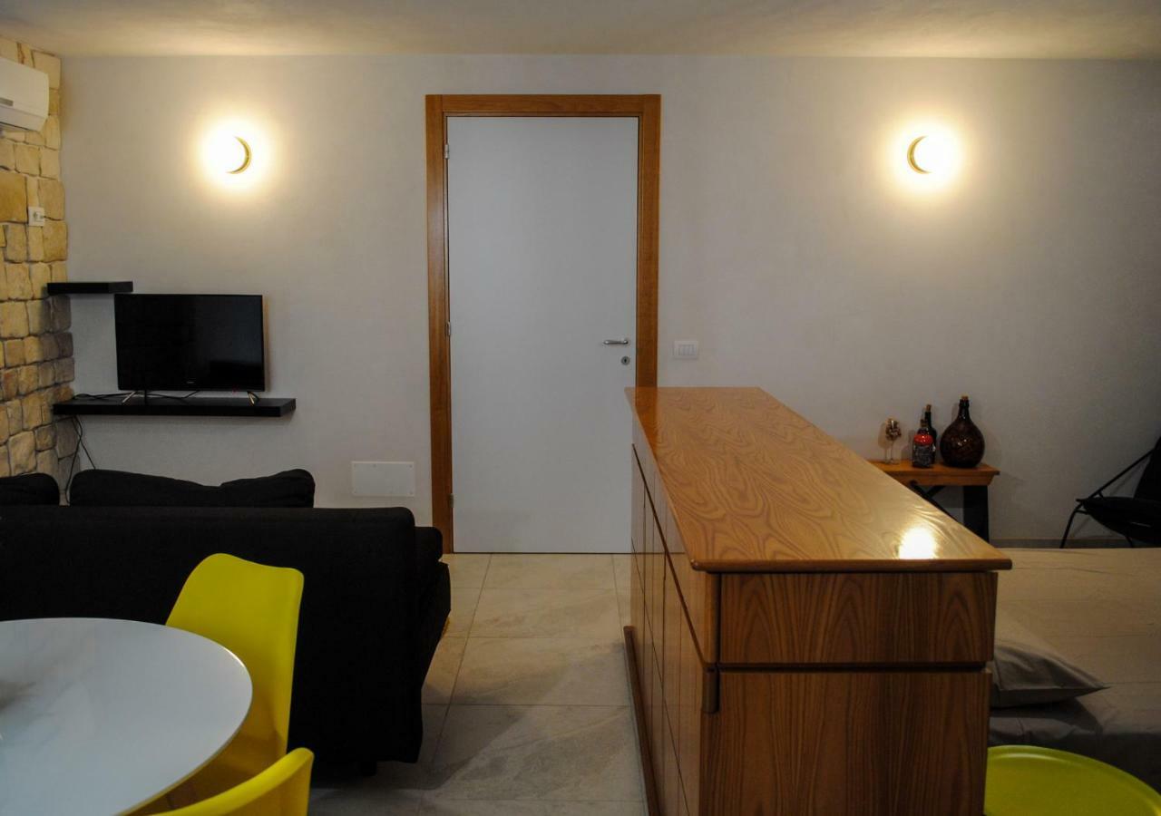 Underground 22 Hotel Polignano a Mare Exterior photo